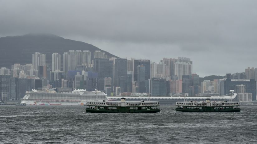 旅客免税额大幅上调 香港各界：非常开心